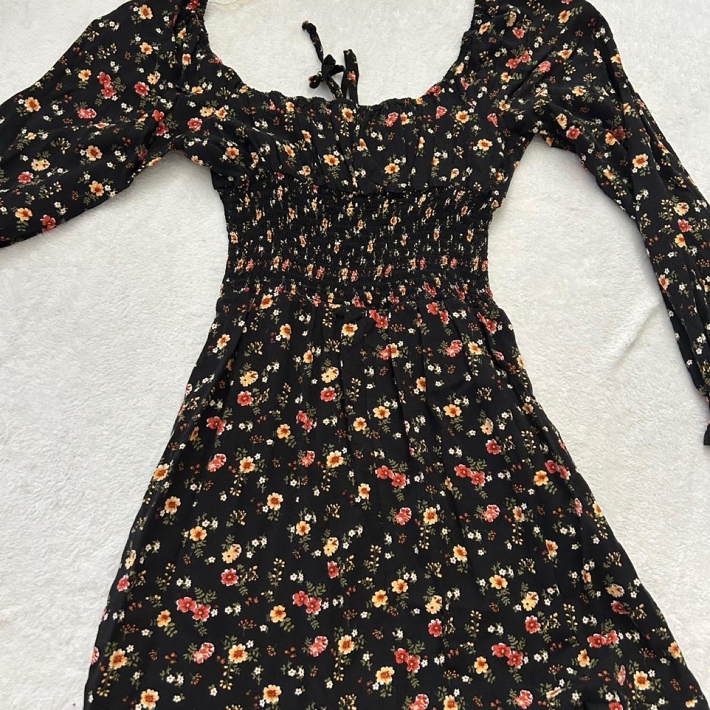 Floral dress - Picture 2 of 3